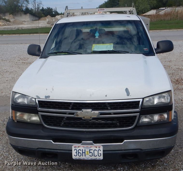 image for item DH6188 2006 Chevrolet Silverado 1500 pickup truck