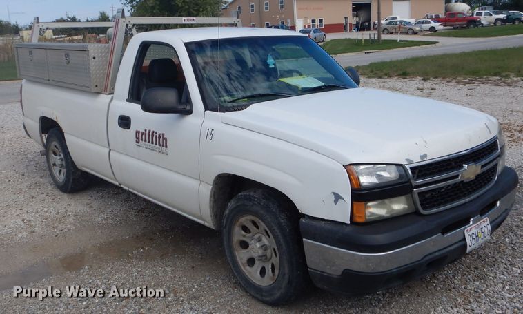 image for item DH6188 2006 Chevrolet Silverado 1500 pickup truck