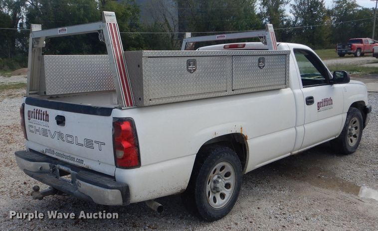 image for item DH6188 2006 Chevrolet Silverado 1500 pickup truck