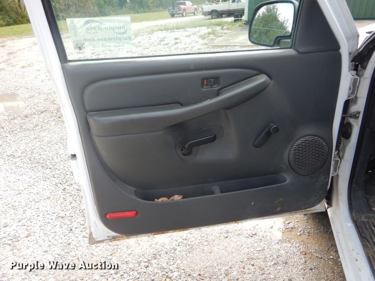 image for item DH6188 2006 Chevrolet Silverado 1500 pickup truck