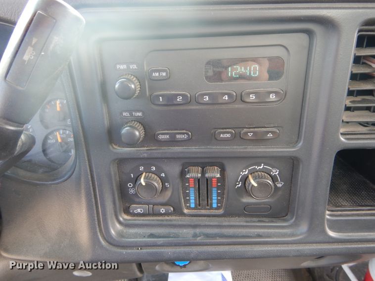 image for item DH6188 2006 Chevrolet Silverado 1500 pickup truck