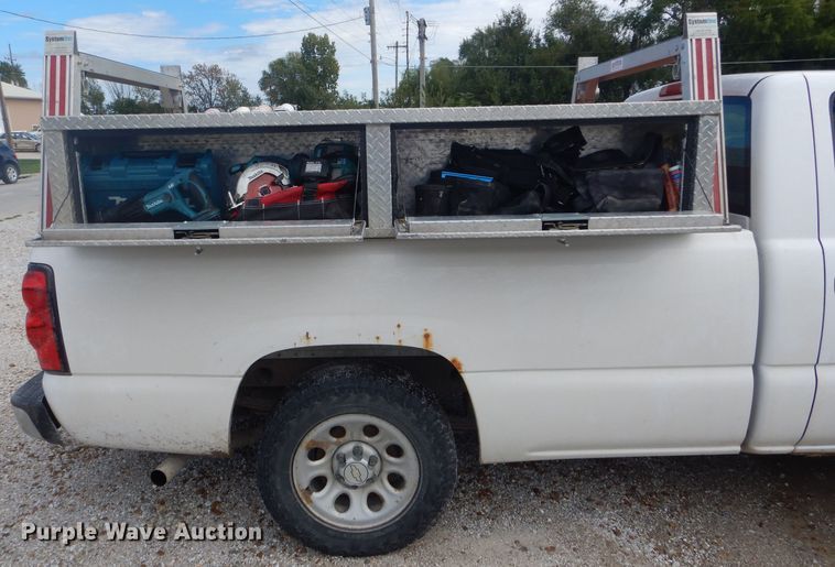 image for item DH6188 2006 Chevrolet Silverado 1500 pickup truck