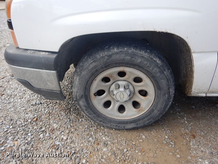 image for item DH6188 2006 Chevrolet Silverado 1500 pickup truck