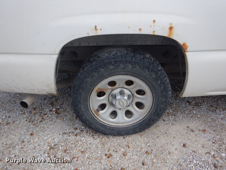 image for item DH6188 2006 Chevrolet Silverado 1500 pickup truck