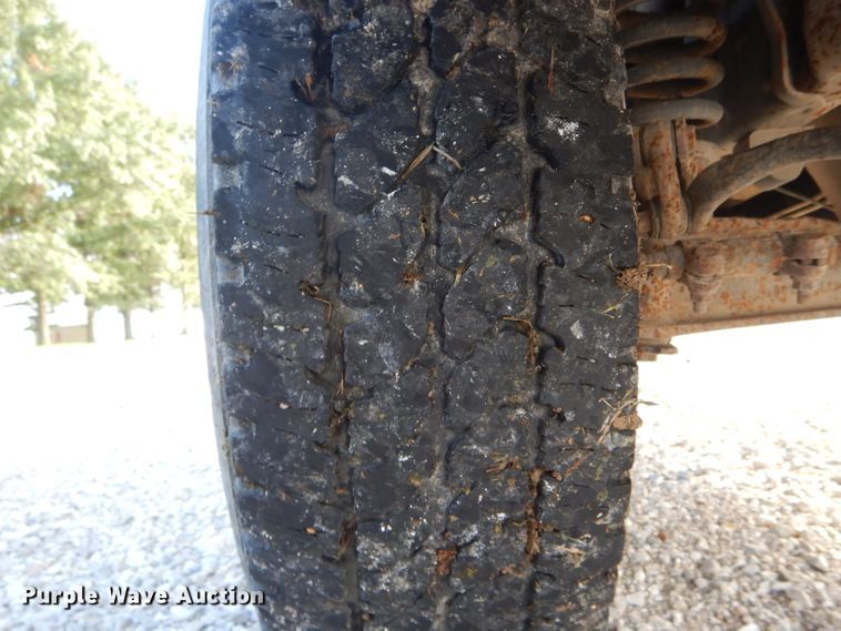 1995 Ford F250 utility bed pickup truck in Kirksville, MO Item DH6195