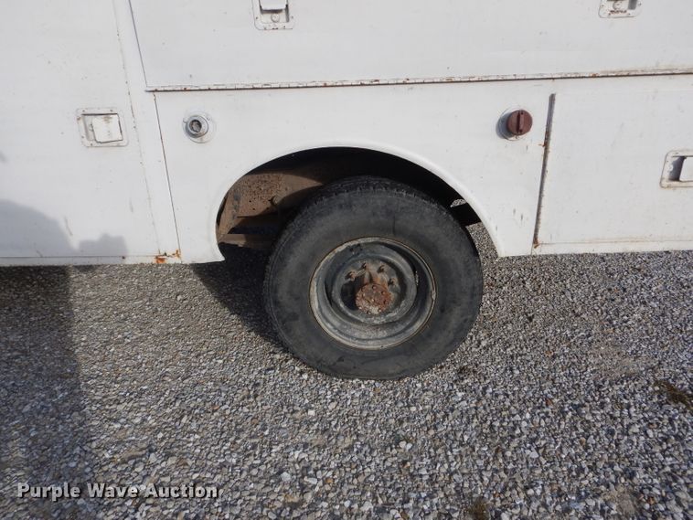 1995 Ford F250 utility bed pickup truck in Kirksville, MO Item DH6195