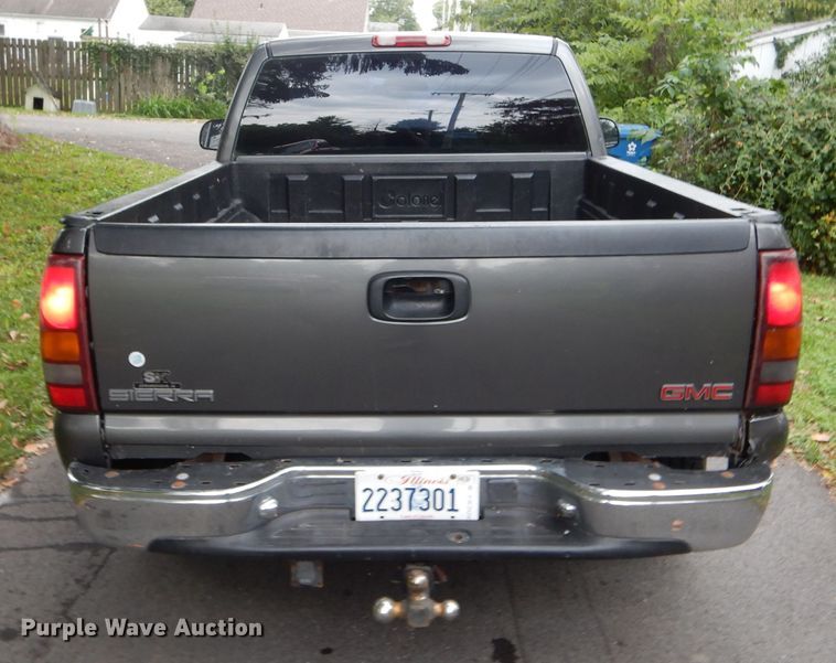 image for item DH6228 2000 GMC Sierra 1500 SL pickup truck