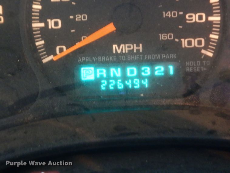 image for item DH6228 2000 GMC Sierra 1500 SL pickup truck