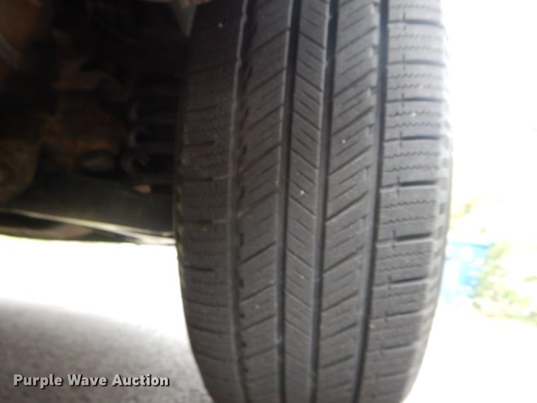 image for item DH6228 2000 GMC Sierra 1500 SL pickup truck