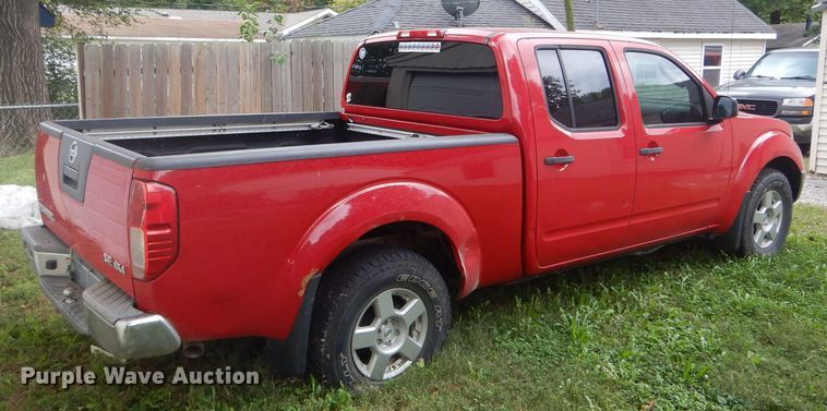 image for item DH6230 2007 Nissan Frontier SE Crew Cab pickup truck