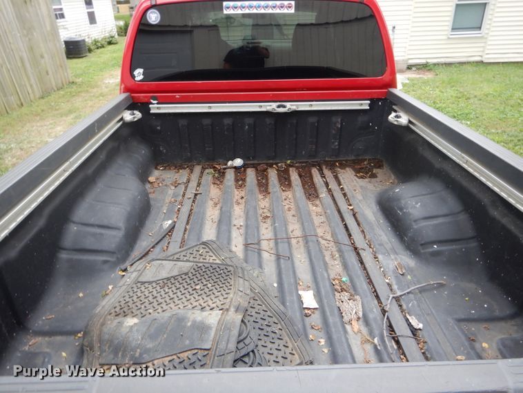 image for item DH6230 2007 Nissan Frontier SE Crew Cab pickup truck