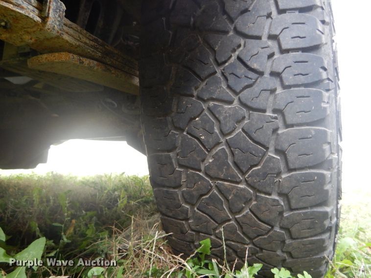 image for item DH6230 2007 Nissan Frontier SE Crew Cab pickup truck