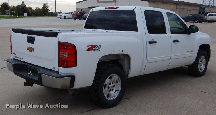 image for item DH6242 2011 Chevrolet Silverado 1500 LT Crew Cab pickup truck