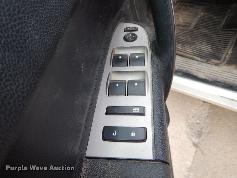 image for item DH6242 2011 Chevrolet Silverado 1500 LT Crew Cab pickup truck