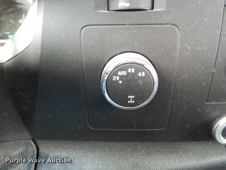 image for item DH6242 2011 Chevrolet Silverado 1500 LT Crew Cab pickup truck