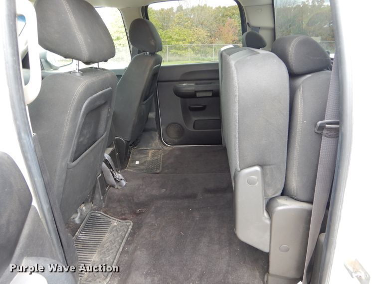 image for item DH6242 2011 Chevrolet Silverado 1500 LT Crew Cab pickup truck