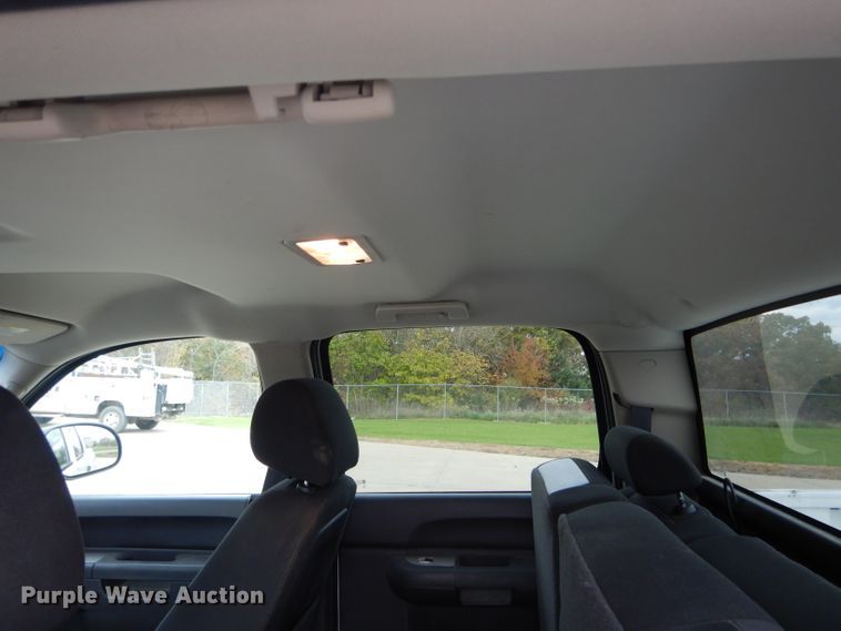 image for item DH6242 2011 Chevrolet Silverado 1500 LT Crew Cab pickup truck