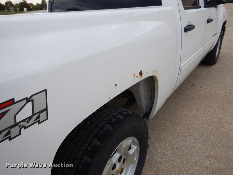 image for item DH6242 2011 Chevrolet Silverado 1500 LT Crew Cab pickup truck