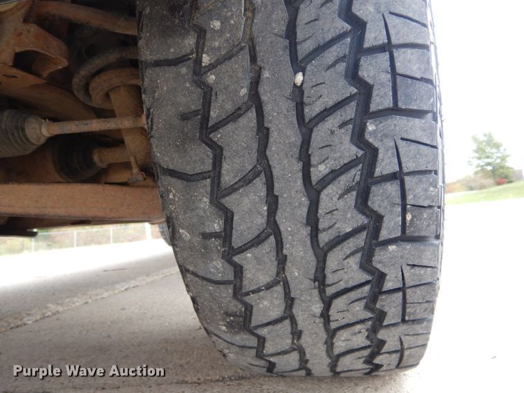 image for item DH6242 2011 Chevrolet Silverado 1500 LT Crew Cab pickup truck