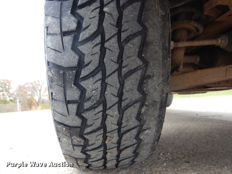 image for item DH6242 2011 Chevrolet Silverado 1500 LT Crew Cab pickup truck