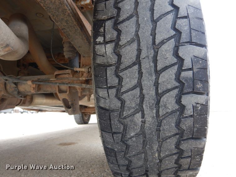 image for item DH6242 2011 Chevrolet Silverado 1500 LT Crew Cab pickup truck