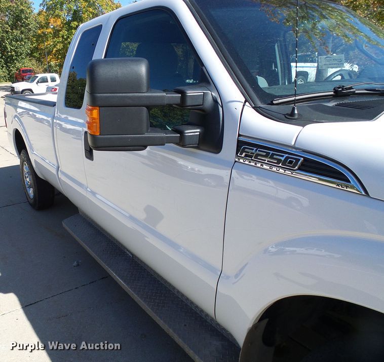 image for item DI0708 2014 Ford F250 Super Duty SuperCab pickup truck