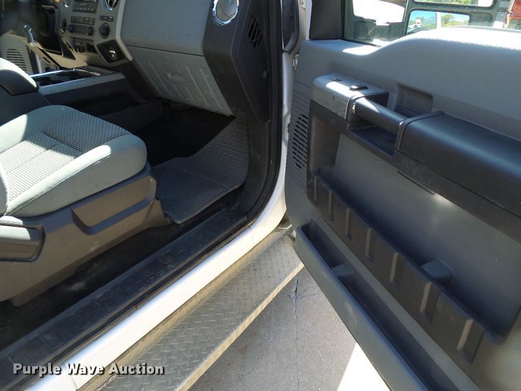 image for item DI0709 2014 Ford F250 Super Duty SuperCab pickup truck