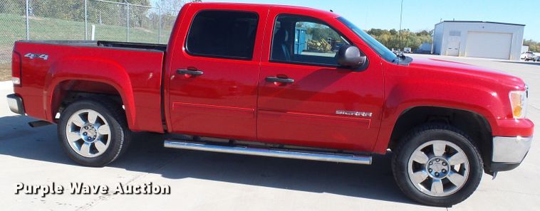 image for item DI0713 2011 GMC Sierra 1500 Crew Cab pickup truck