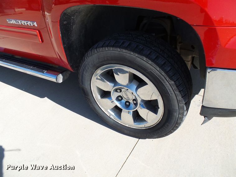 image for item DI0713 2011 GMC Sierra 1500 Crew Cab pickup truck