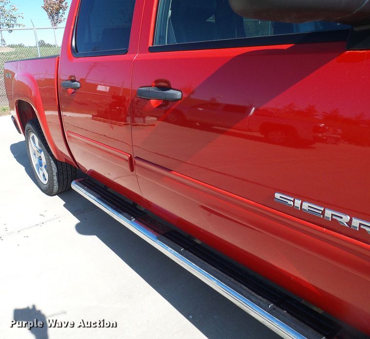 image for item DI0713 2011 GMC Sierra 1500 Crew Cab pickup truck