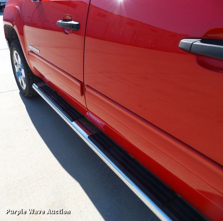 image for item DI0713 2011 GMC Sierra 1500 Crew Cab pickup truck