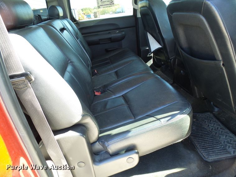 image for item DI0713 2011 GMC Sierra 1500 Crew Cab pickup truck