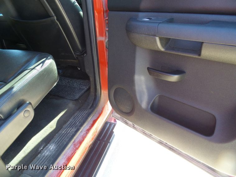 image for item DI0713 2011 GMC Sierra 1500 Crew Cab pickup truck