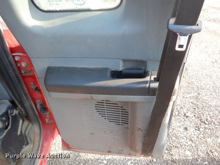 image for item DI2261 2011 Ford F350 Super Duty SuperCab flatbed pickup truck