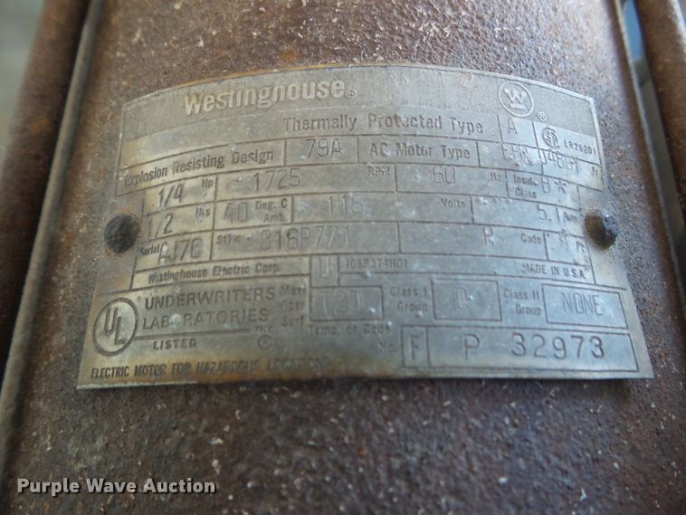 image for item EM9219 Dee Zee auxiliary fuel tank