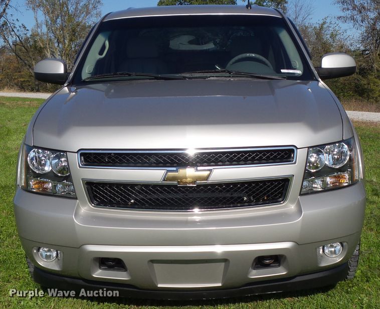 image for item EM9228 2009 Chevrolet Avalanche LT Crew Cab pickup truck