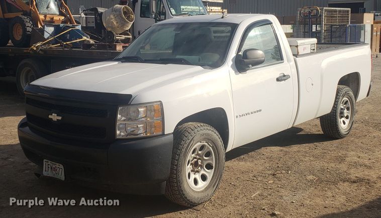 image for item ET9910 2008 Chevrolet Silverado 1500 pickup truck