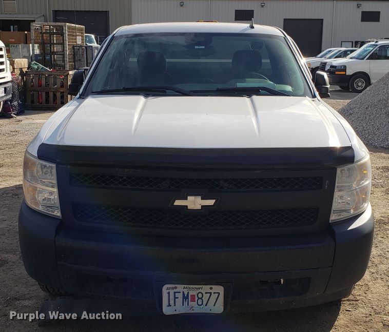image for item ET9910 2008 Chevrolet Silverado 1500 pickup truck