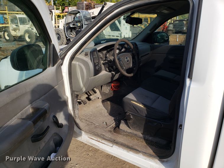 image for item ET9910 2008 Chevrolet Silverado 1500 pickup truck