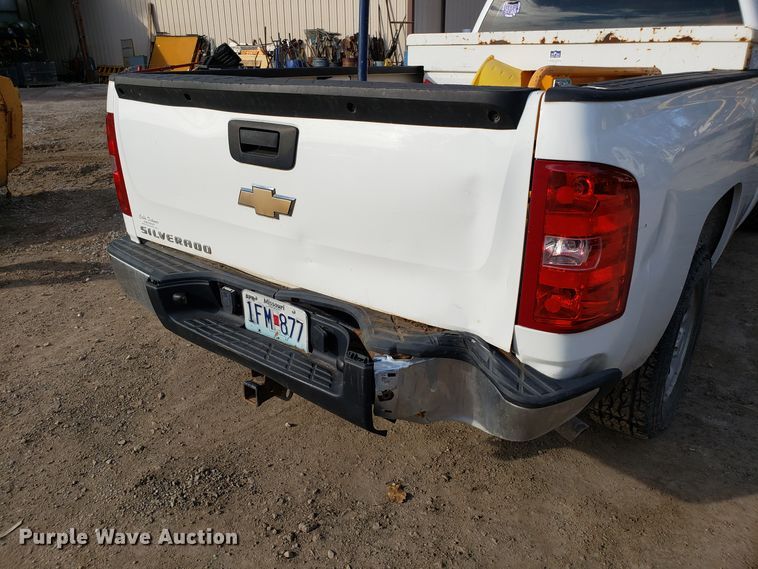 image for item ET9910 2008 Chevrolet Silverado 1500 pickup truck