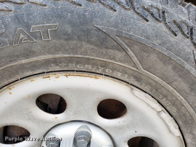 image for item ET9910 2008 Chevrolet Silverado 1500 pickup truck