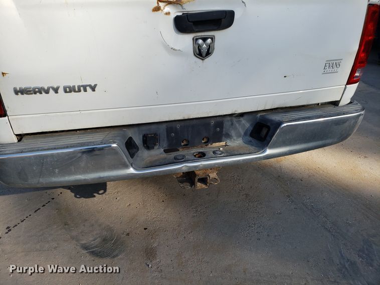 image for item ET9913 2005 Dodge Ram 2500 Quad Cab pickup truck
