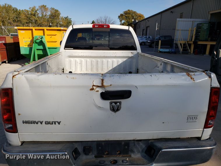 image for item ET9913 2005 Dodge Ram 2500 Quad Cab pickup truck