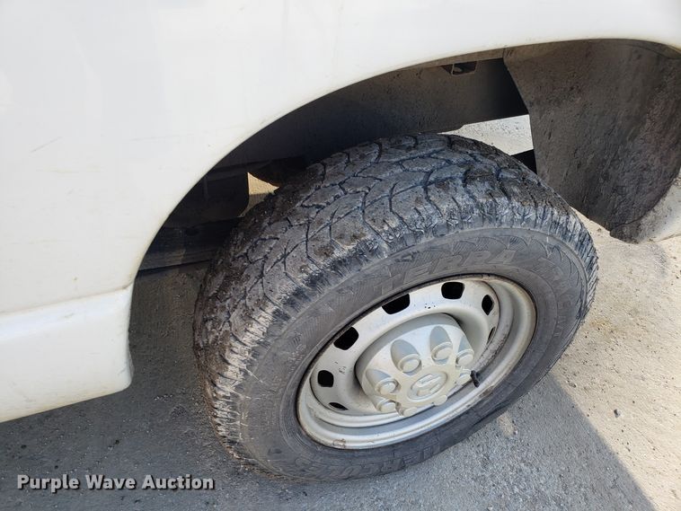 image for item ET9913 2005 Dodge Ram 2500 Quad Cab pickup truck