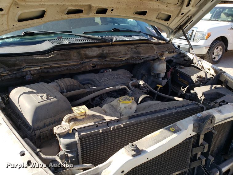 image for item ET9913 2005 Dodge Ram 2500 Quad Cab pickup truck