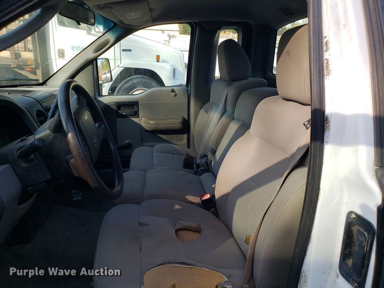 image for item ET9915 2006 Ford F150 pickup truck