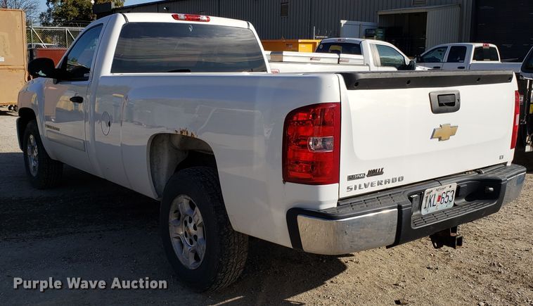 image for item ET9917 2008 Chevrolet Silverado 1500 pickup truck