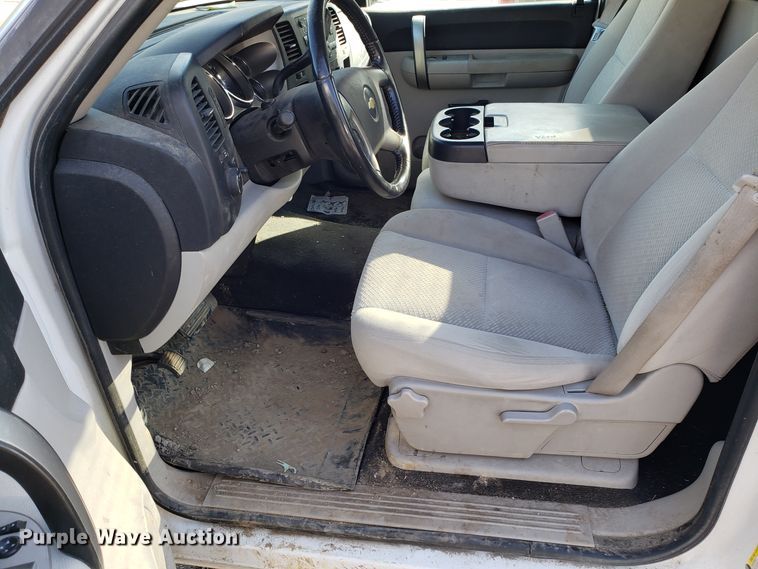 image for item ET9917 2008 Chevrolet Silverado 1500 pickup truck