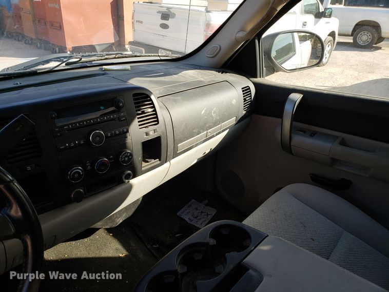 image for item ET9917 2008 Chevrolet Silverado 1500 pickup truck