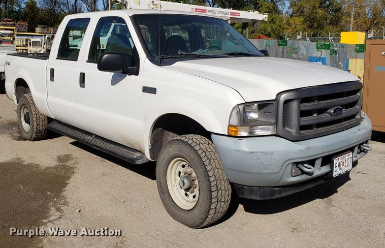 image for item ET9918 2003 Ford F250 Super Duty Crew Cab pickup truck